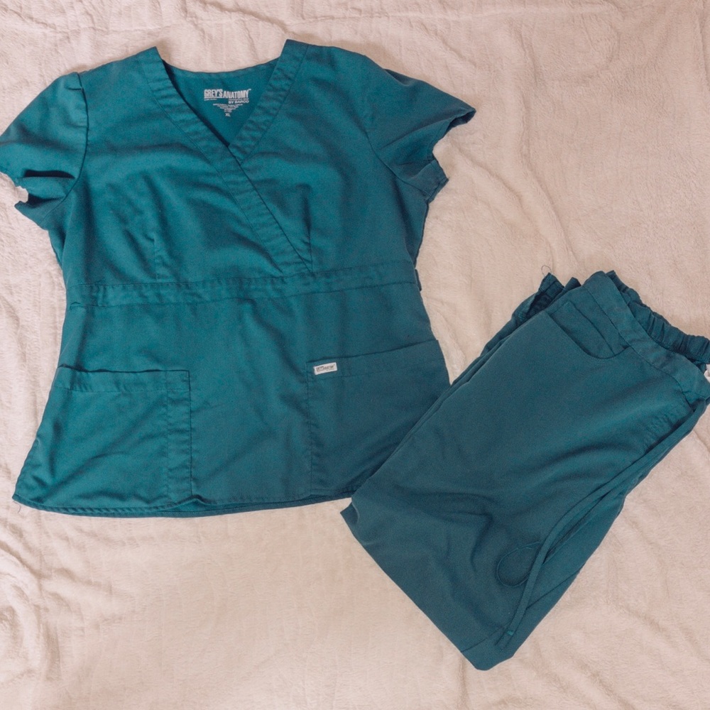 Grey’s Anatomy by Barco scrub set